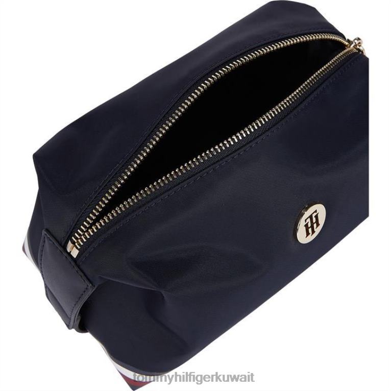 البحرية كورب 0gy Tommy Hilfiger حقيبة غسيل الخشخاش النسائية 4464419882