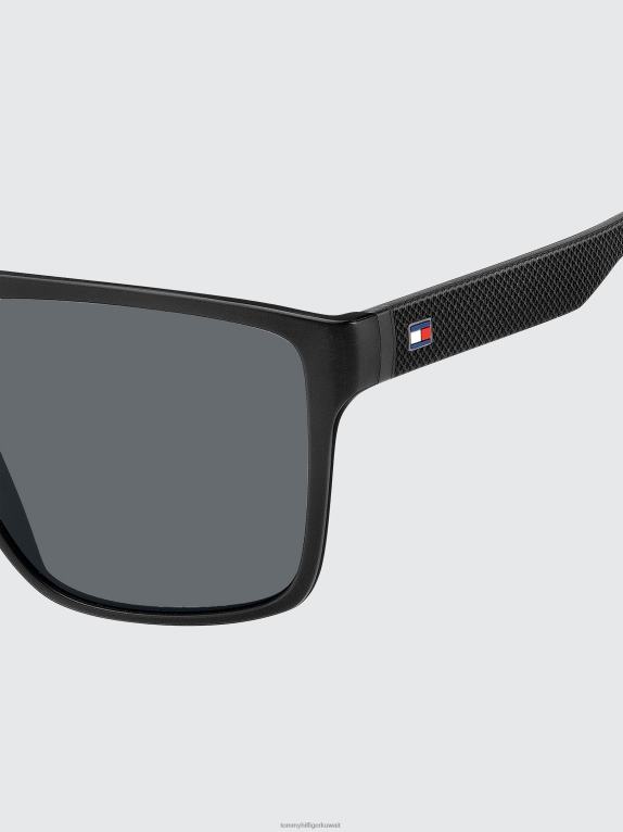 أسود Tommy Hilfiger مدرج غير لامع من عام 1717 446441942