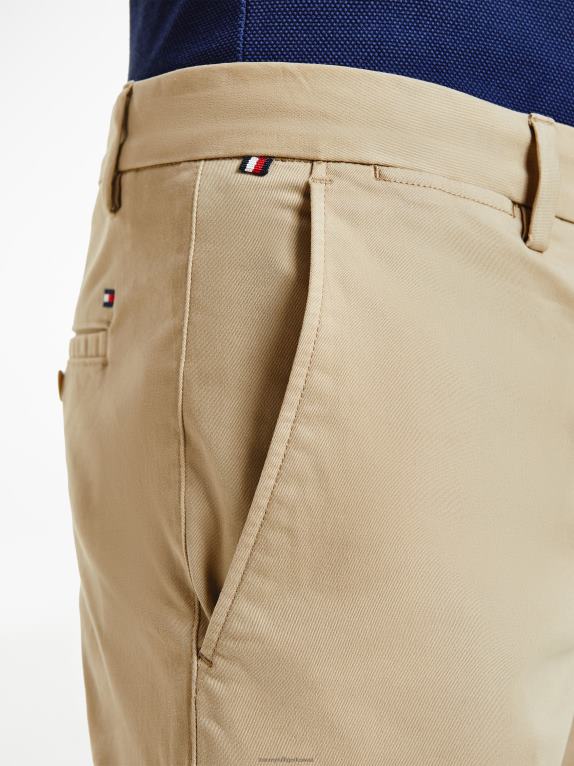 الباتيك الكاكي Tommy Hilfiger 1985 بنطال تشينو سليم فليكس من بليكر 446441062