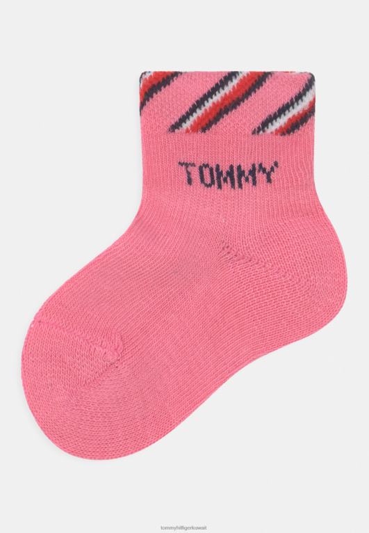 وردي/رمادي Tommy Hilfiger صندوق هدايا للأطفال حديثي الولادة للجنسين، 3 قطع من الجوارب 446447126