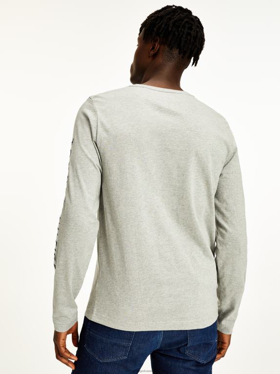 هيذر رمادي فاتح Tommy Hilfiger تيشيرت بأكمام طويلة وشعار جيرسي عضوي 446441497
