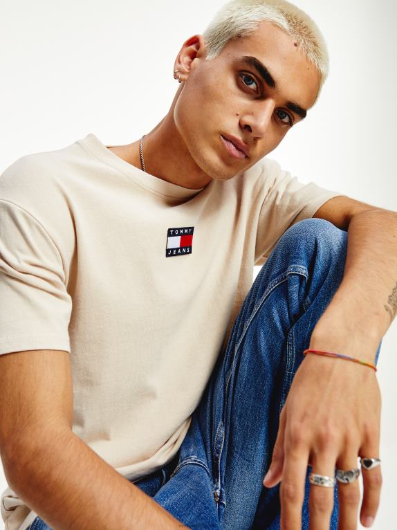 حجر أملس Tommy Hilfiger شارة تي شيرت 446441557