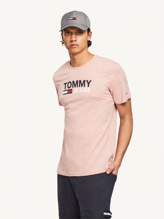 برودواي الوردي Tommy Hilfiger تي شيرت شعار الشركة 446441643