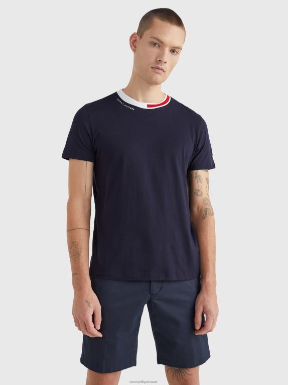 سماء الصحراء Tommy Hilfiger تي شيرت بخط العنق المميز 446441723