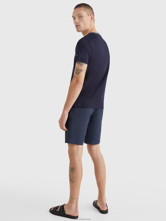 سماء الصحراء Tommy Hilfiger تي شيرت بخط العنق المميز 446441723