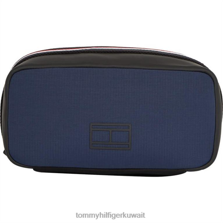 بي دي اس سوداء Tommy Hilfiger حقيبة غسيل للركاب في المناطق الحضرية 4464420145