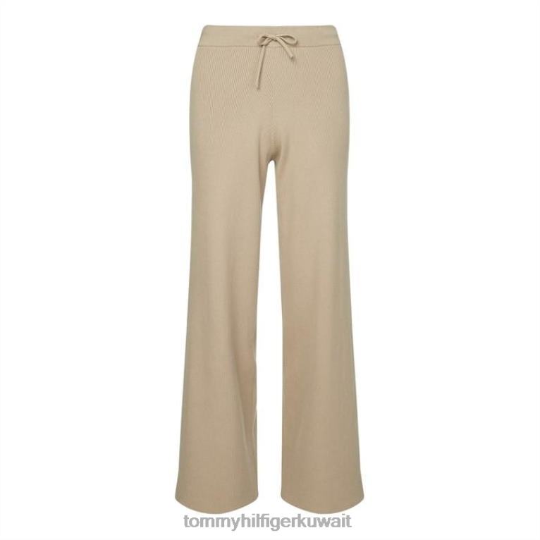 البيج ايغ Tommy Hilfiger بنطال ذو أرجل واسعة وضلع ناعم 4464420996