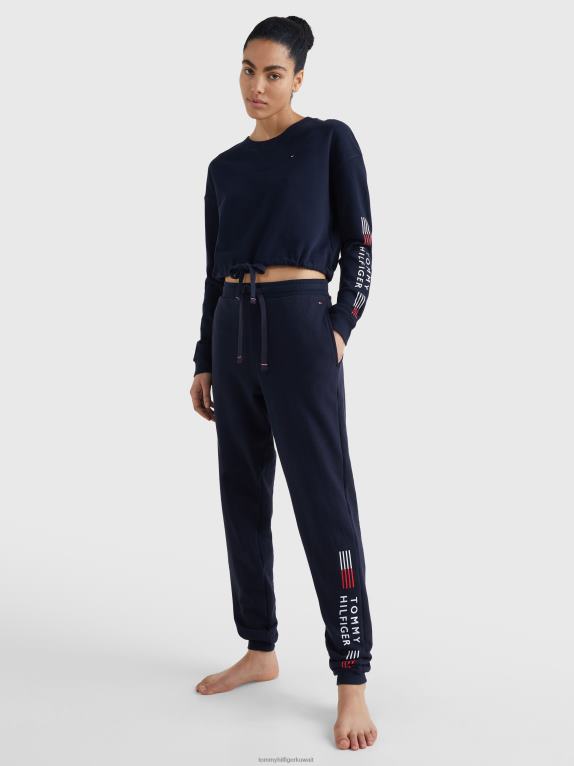 سماء الصحراء Tommy Hilfiger سويت شيرت بطبعة شعار الماركة 446442267