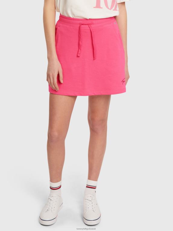 التنبيه الوردي Tommy Hilfiger تنورة قصيرة بشعار الماركة 446442472