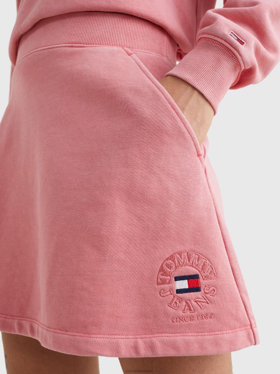 وردة الحديقة Tommy Hilfiger تنورة عرق مطرزة بشعار الماركة 446442493