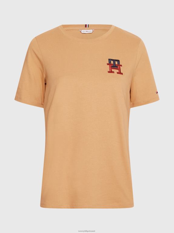 الكاكي الريف Tommy Hilfiger تي شيرت من القطن العضوي بطبعة مونوغرام 446442708