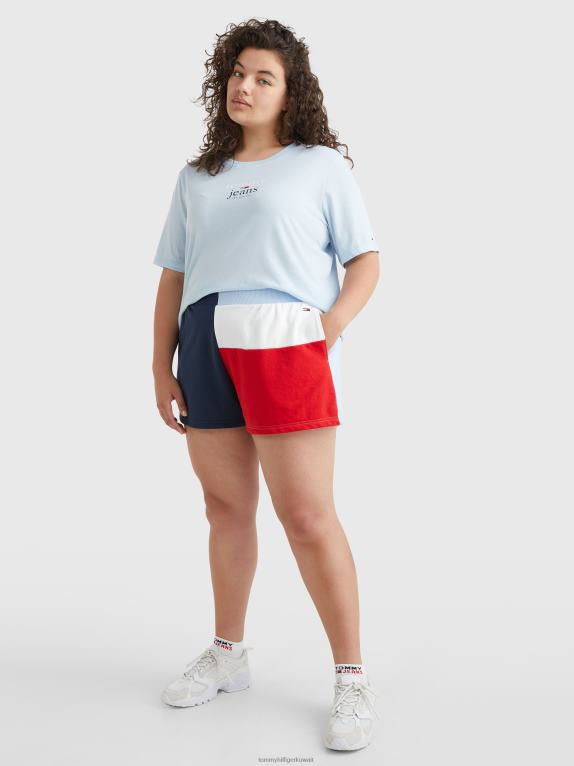 سماء شامبراي Tommy Hilfiger منحنى شعار أساسي تي شيرت 446442713