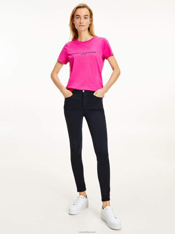 أرجواني غريب الأطوار Tommy Hilfiger تيشيرت أساسي برقبة دائرية وشعار 446442716