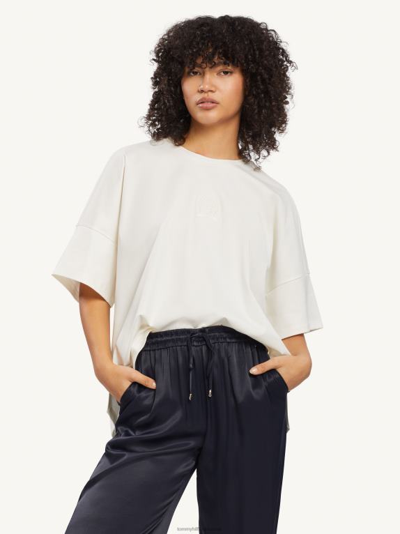 عاج Tommy Hilfiger تي شيرت بتطريز قمة مريح 446442792