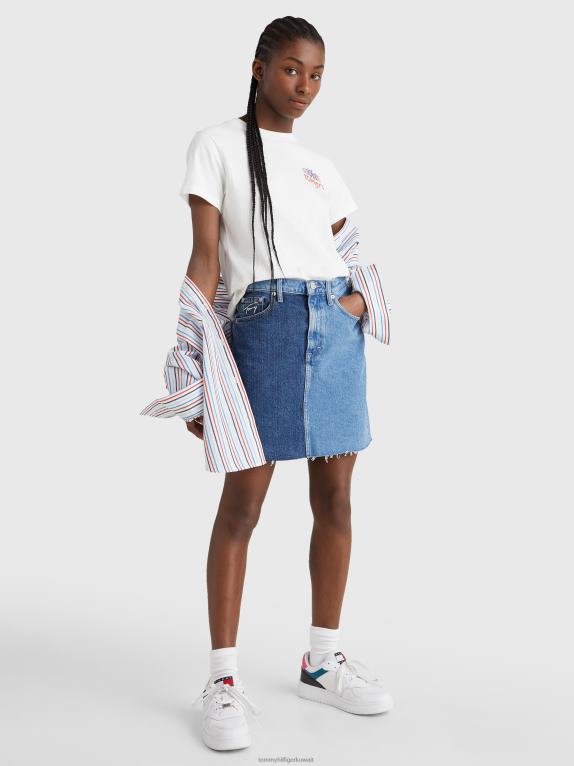 بيج فاتح Tommy Hilfiger تي شيرت برسومات خلفية 446442800