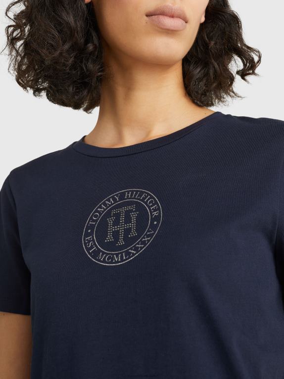 سماء الصحراء Tommy Hilfiger تي شيرت مونوغرام كريستال 446442810