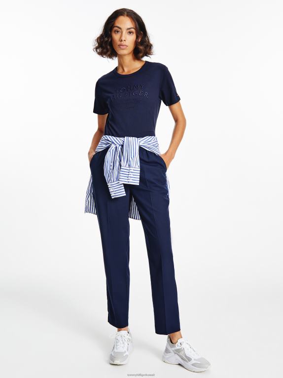 سماء الصحراء Tommy Hilfiger تي شيرت مطرز من القطن العضوي الخالص 446442860