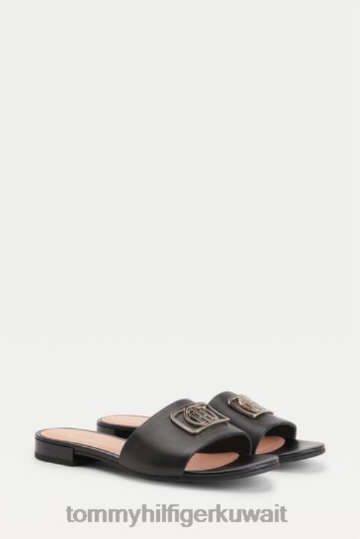 أسود Tommy Hilfiger صندل مفتوح من الخلف مزين بلوحة مونوغرام 446443269