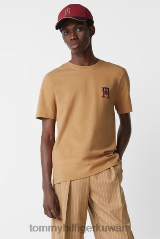 بني Tommy Hilfiger تيشيرت أساسي بطبعة مونوغرام 446443702