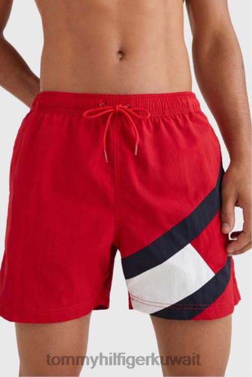 أحمر Tommy Hilfiger شورت السباحة ذو العلم الصلب للرجال 446443743