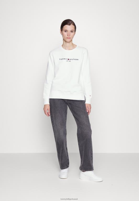 بيج فاتح Tommy Hilfiger البلوز العادية 446443909