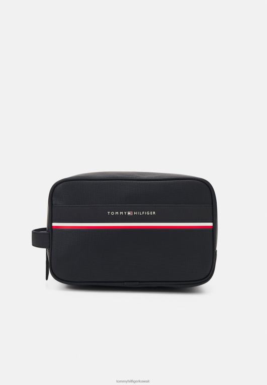 أسود Tommy Hilfiger حقيبة غسيل مخططة - إكسسوار سفر للجنسين 446443935