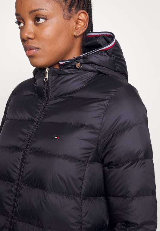 أسود Tommy Hilfiger معطف أسفل 446443983