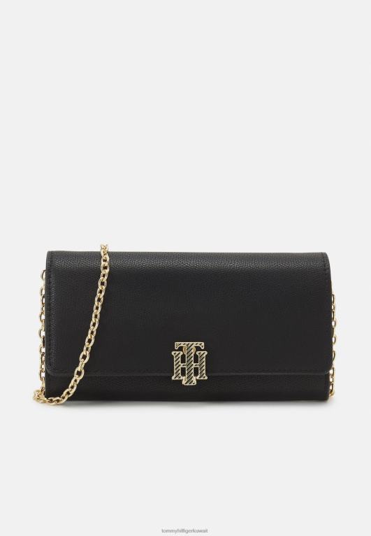 أسود Tommy Hilfiger محفظة بغطاء قلاب على طول حقيبة الجسم 446444362