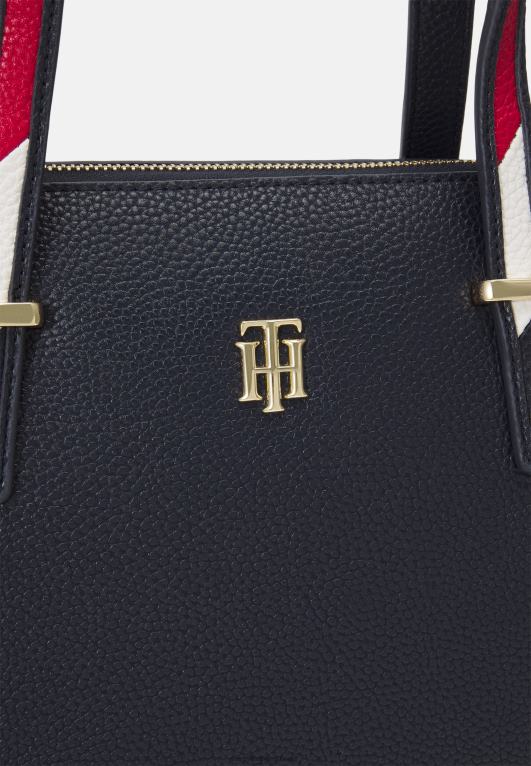 شركة سماء الصحراء Tommy Hilfiger حقيبة يد عنصر 446444394