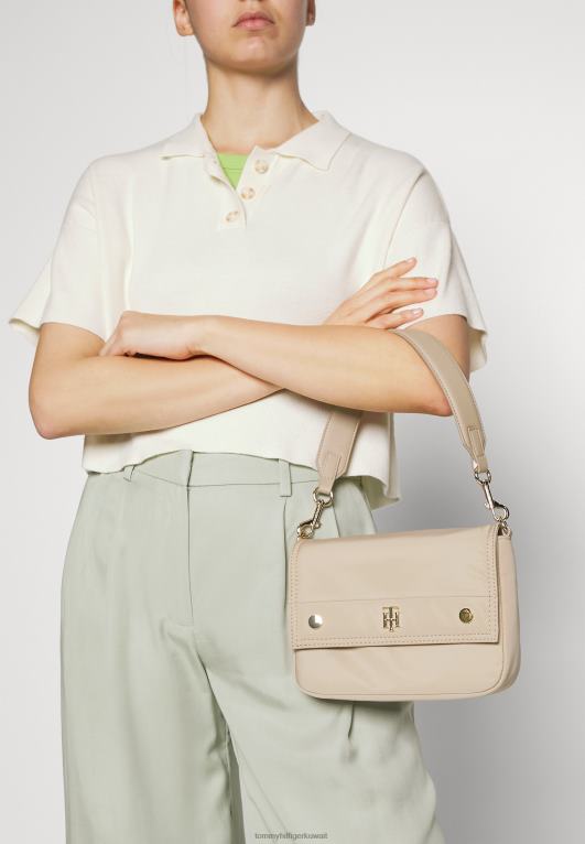 اللون البيج Tommy Hilfiger حقيبة كتفي 446444431