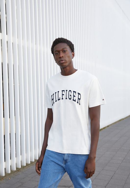 عاج Tommy Hilfiger تي شيرت كاجوال بطبعة قوس 446444453