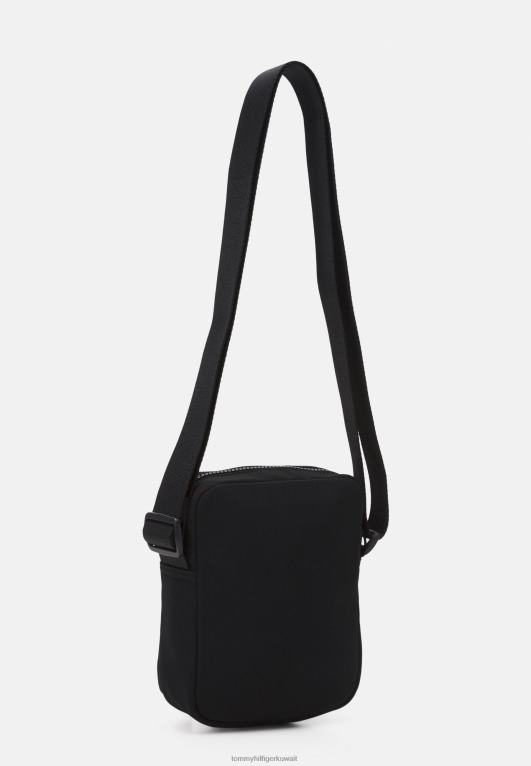 أسود Tommy Hilfiger حقيبة صغيرة مثبتة على الجسم للجنسين 446444478