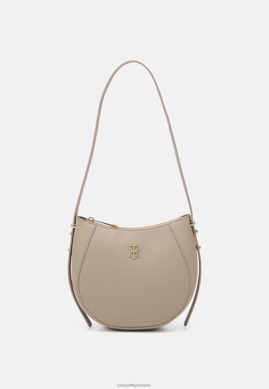 اللون البيج Tommy Hilfiger حقيبة يد العنصر 446444540