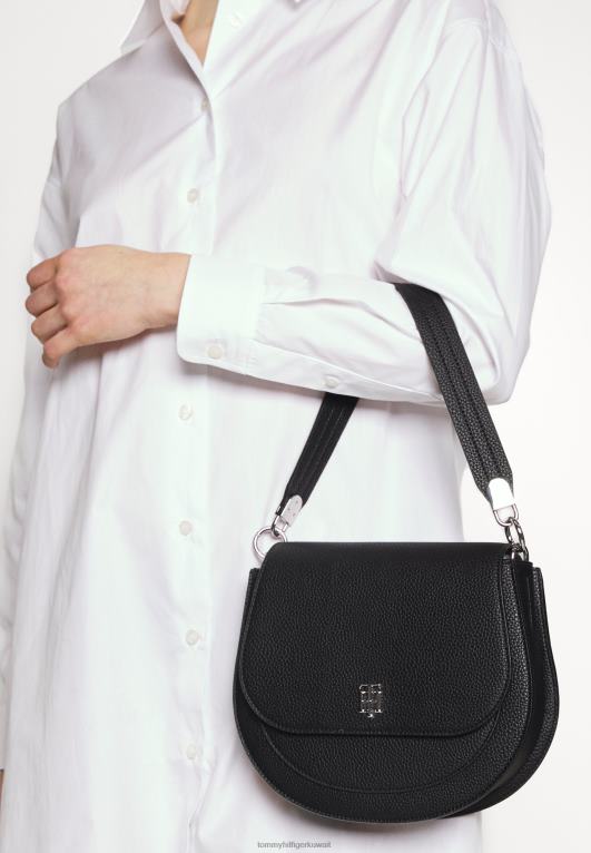 أسود Tommy Hilfiger سرج العنصر عبر حقيبة الجسم 446444684