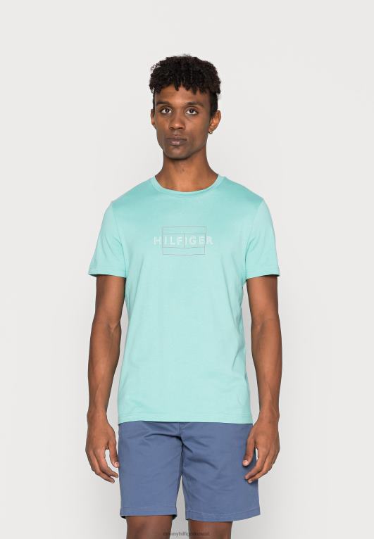 براينت الأخضر Tommy Hilfiger تي شيرت بطبعة علم خطي 446444719