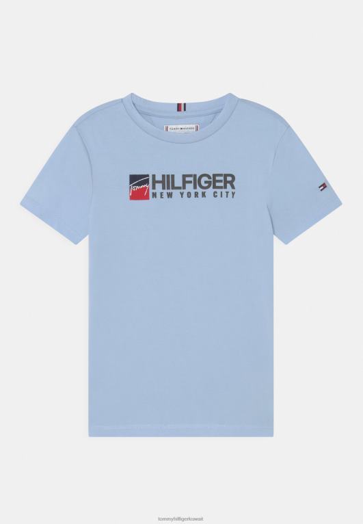 سماء شامبراي Tommy Hilfiger تي شيرت مطبوع عليه شعار للجنسين 446444804