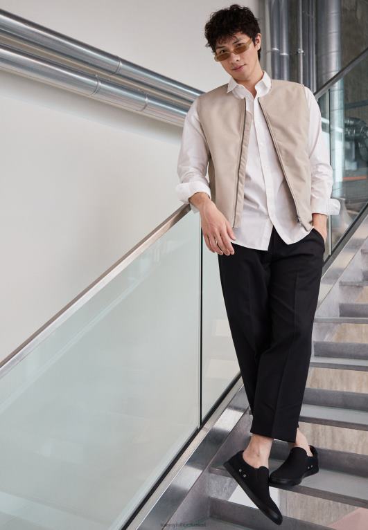 أسود ثلاثي Tommy Hilfiger حذاء رياضي سهل الارتداء 446444924