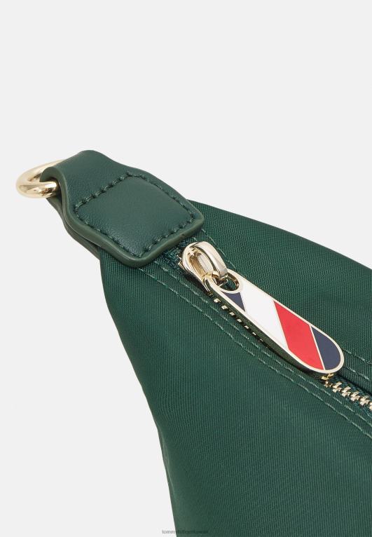 صياد Tommy Hilfiger حقيبة حمل مزينة بزهرة الخشخاش 446444926