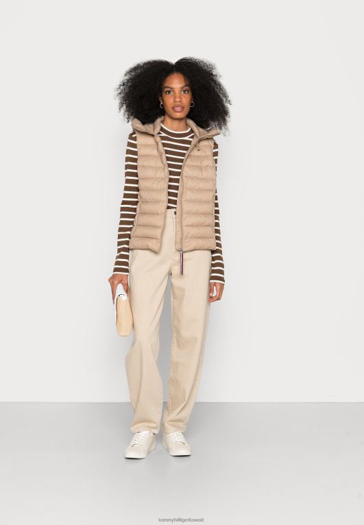 اللون البيج Tommy Hilfiger صدرية سترة تحمل شعار سورونا 446444938