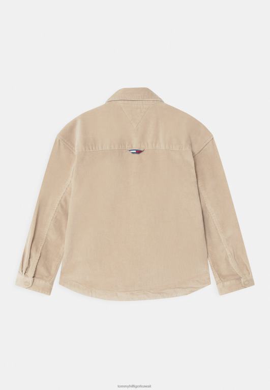 رمل السافانا Tommy Hilfiger قميص فوقي للجنسين 446444939