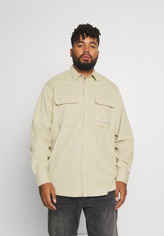 تان الصحراء Tommy Hilfiger قميص علوي بشعار البرنامج النصي 446444967