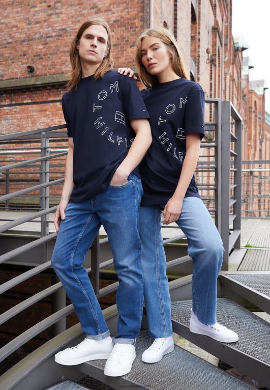 سماء الصحراء Tommy Hilfiger تي شيرت مطبوع برسومات دائرية للجنسين 446444981