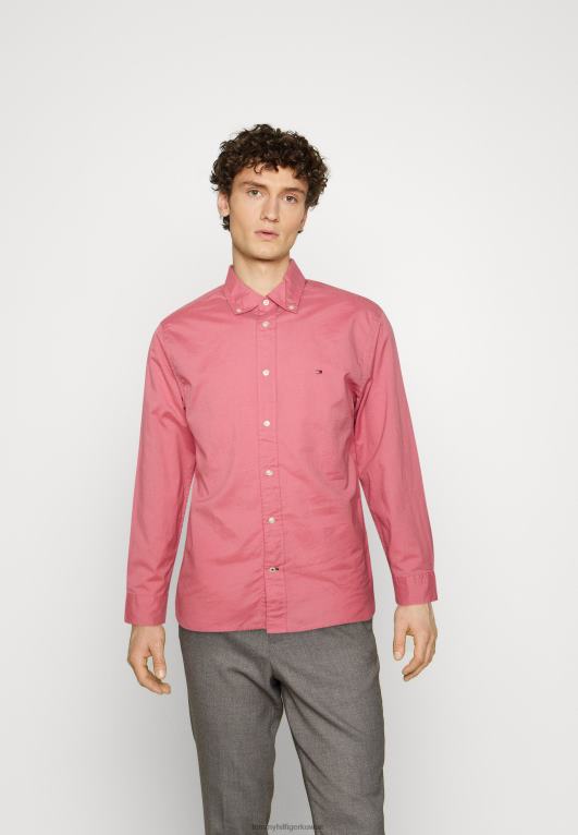 لون الكرز Tommy Hilfiger قميص صلب ناعم طبيعي 446445039