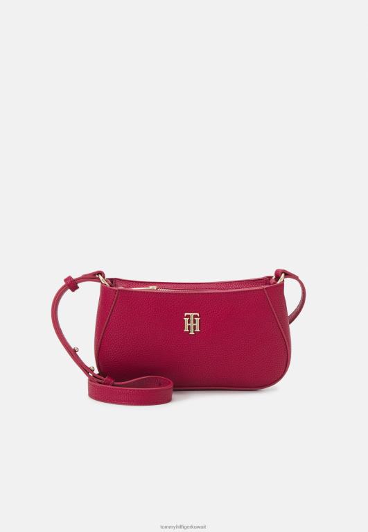 التوت الملكي Tommy Hilfiger عنصر متقاطع عبر حقيبة الجسم 446445063