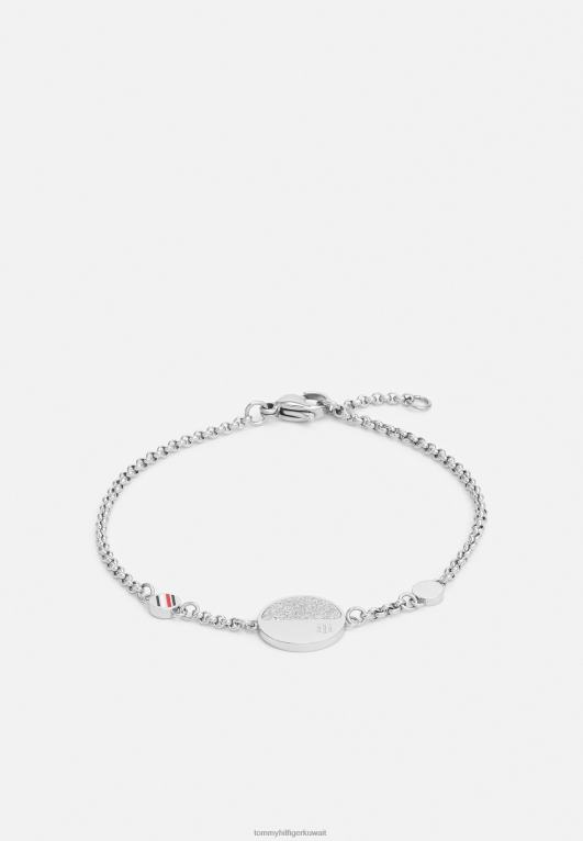 فضية اللون Tommy Hilfiger يرتدي سوار 446445064
