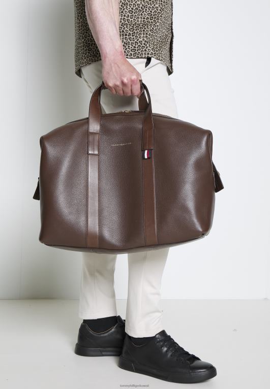 بني Tommy Hilfiger حقيبة دفل فاخرة للجنسين لعطلة نهاية الأسبوع 446445201