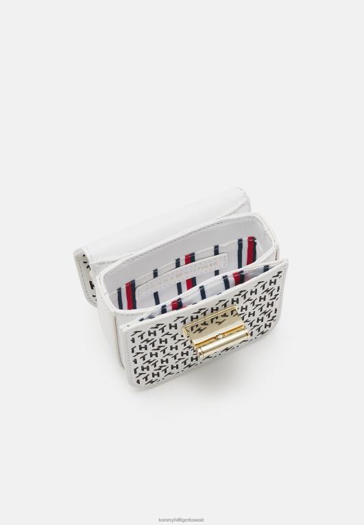 ناصعة البياض Tommy Hilfiger قفل دوار مقطوع بالليزر عبر حقيبة الجسم 446445230