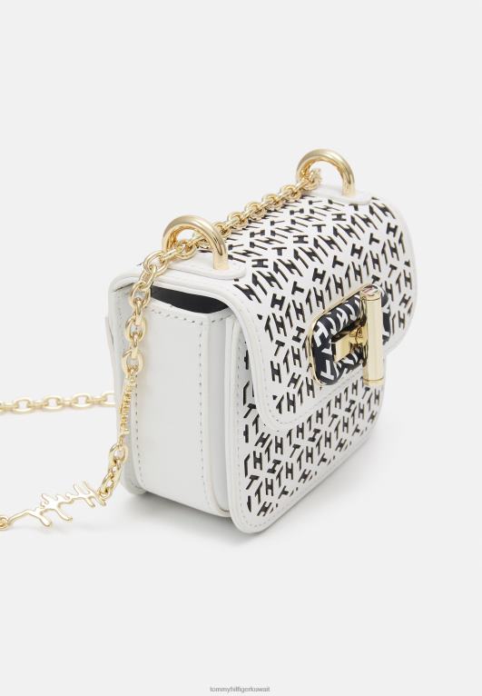 ناصعة البياض Tommy Hilfiger قفل دوار مقطوع بالليزر عبر حقيبة الجسم 446445230