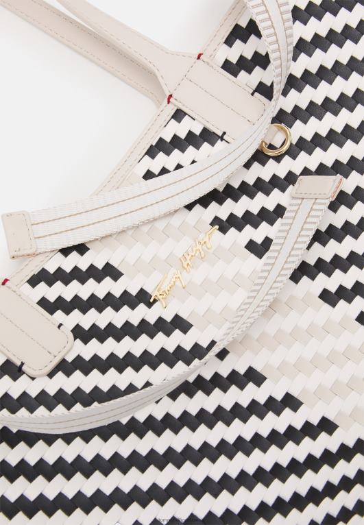 حيادي Tommy Hilfiger حقيبة حمل مميزة 446445372