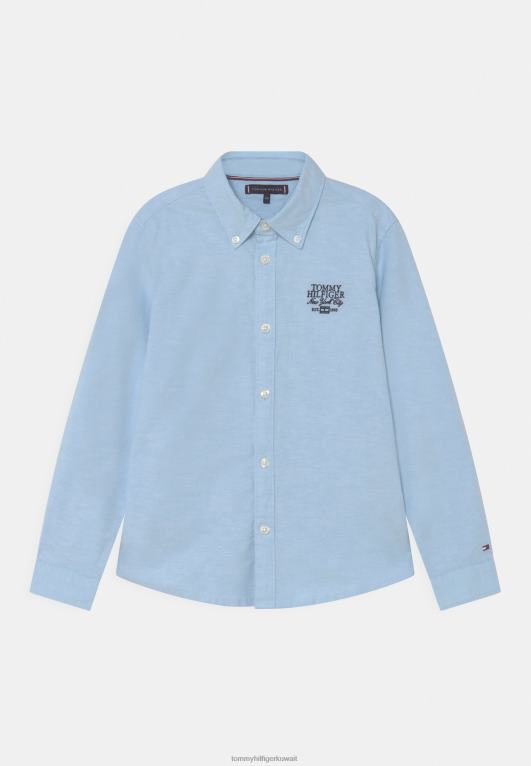 شاطئ البحر الأزرق Tommy Hilfiger قميص أكسفورد ذو علامة تجارية 446445405